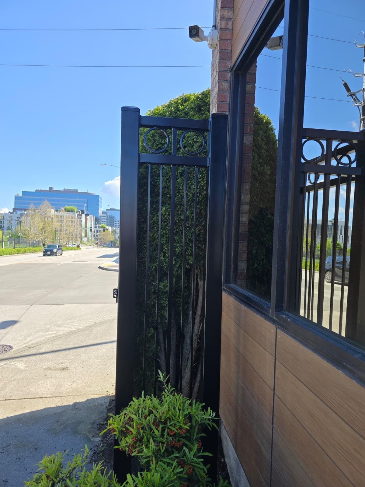 Custom Security Fence and Gate Installation in Seattle